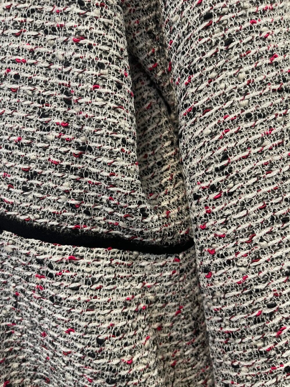 St. John Jacket - Picture 2 of 10